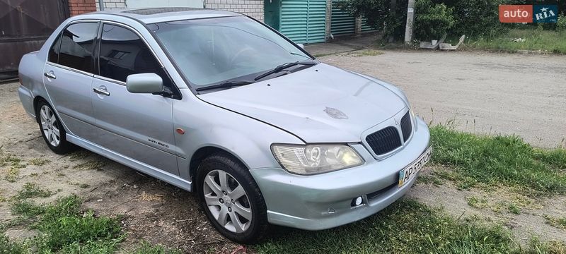 Седан Mitsubishi Lancer 2004 в Запорожье