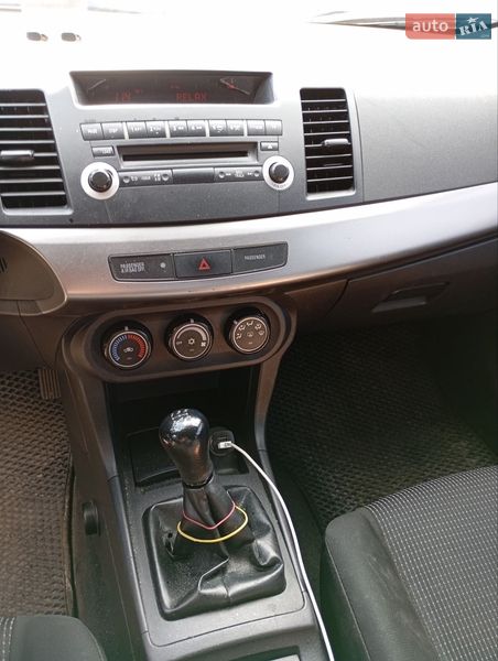 Седан Mitsubishi Lancer 2008 в Києві
