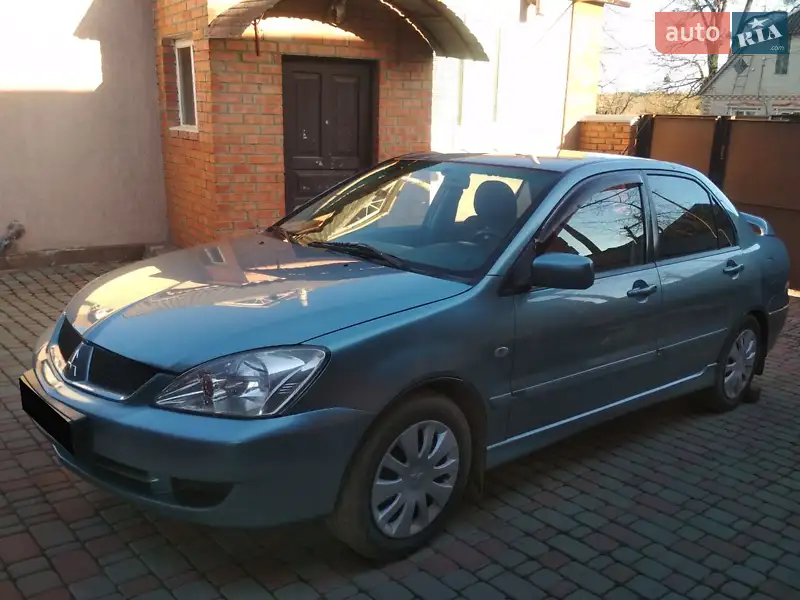 Mitsubishi Lancer