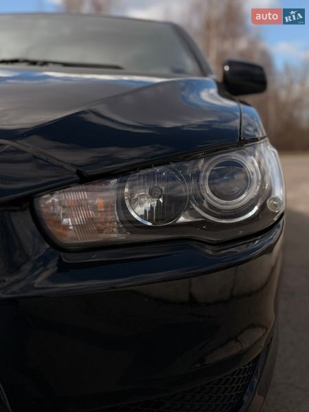 Седан Mitsubishi Lancer 2015 в Фастове