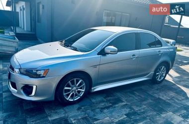 Седан Mitsubishi Lancer 2015 в Ужгороді