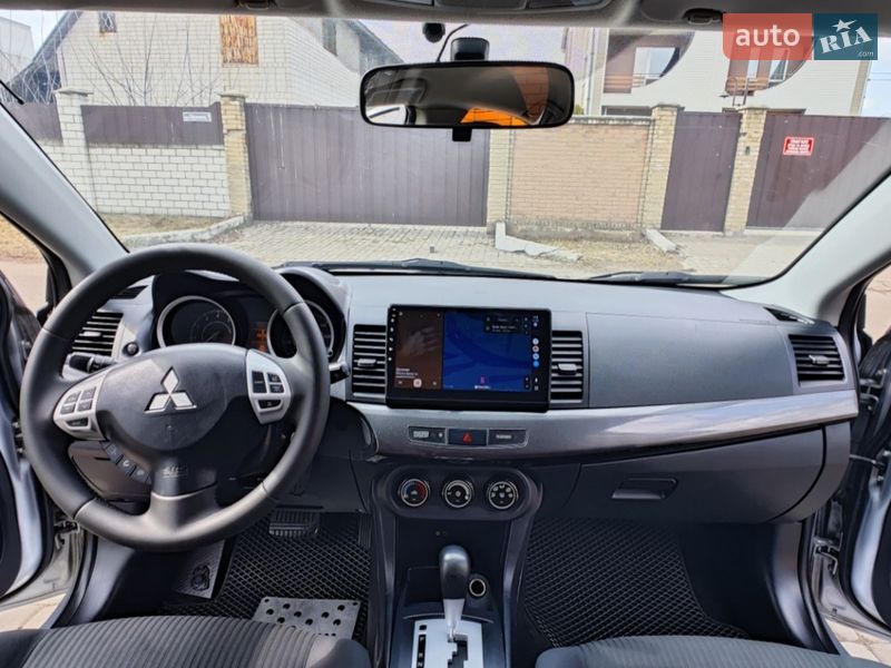Седан Mitsubishi Lancer 2014 в Чернигове