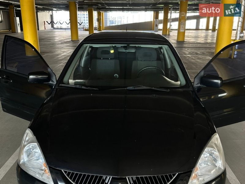 Седан Mitsubishi Lancer 2005 в Киеве