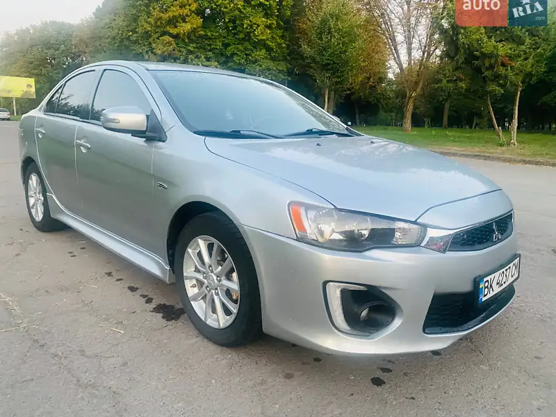Mitsubishi Lancer 2015