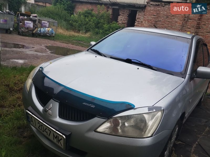 Седан Mitsubishi Lancer 2005 в Киеве