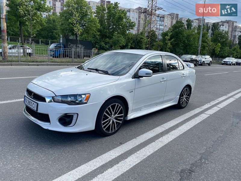 Седан Mitsubishi Lancer 2016 в Киеве фото 9 Седан Mitsubishi Lancer 2016 в Киеве