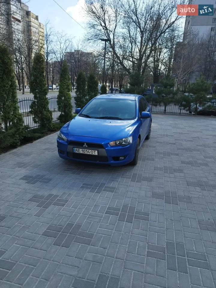 2010 Mitsubishi Lancer - мініатюра 13