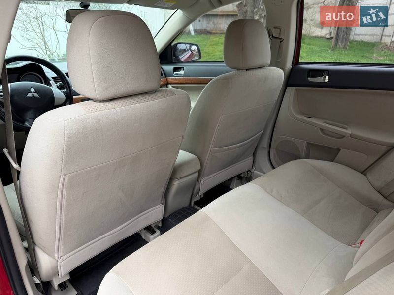 Седан Mitsubishi Lancer 2008 в Одессе