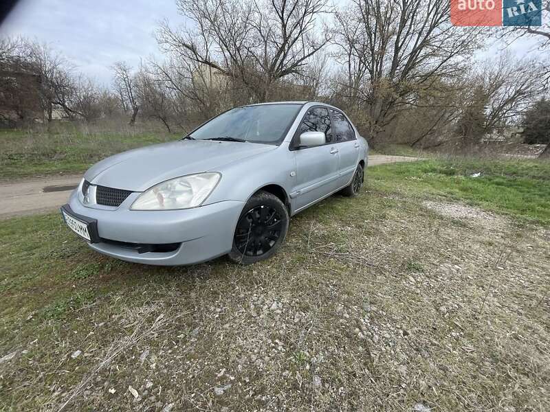 Седан Mitsubishi Lancer 2005 в Изюме фото 4 Седан Mitsubishi Lancer 2005 в Изюме