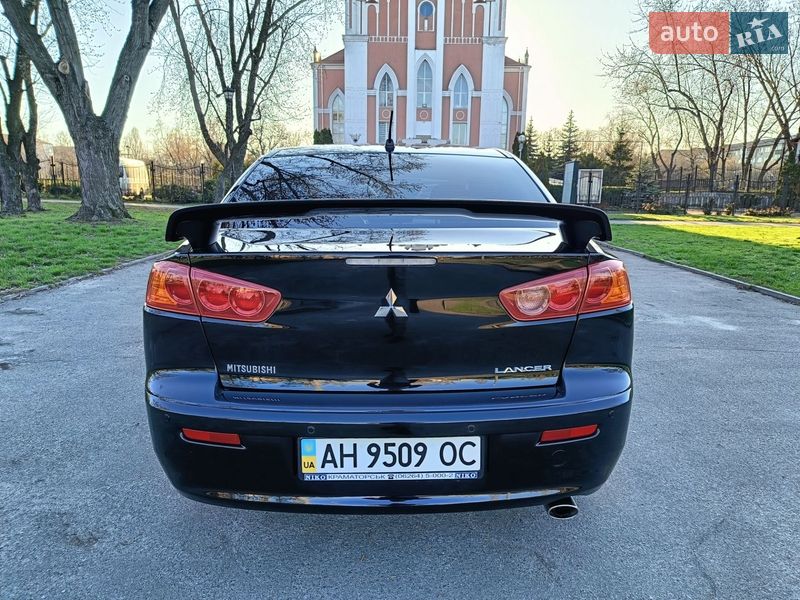 Седан Mitsubishi Lancer 2008 в Киеве