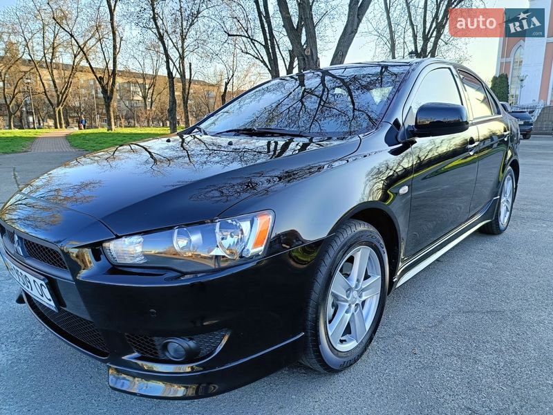 Седан Mitsubishi Lancer 2008 в Киеве