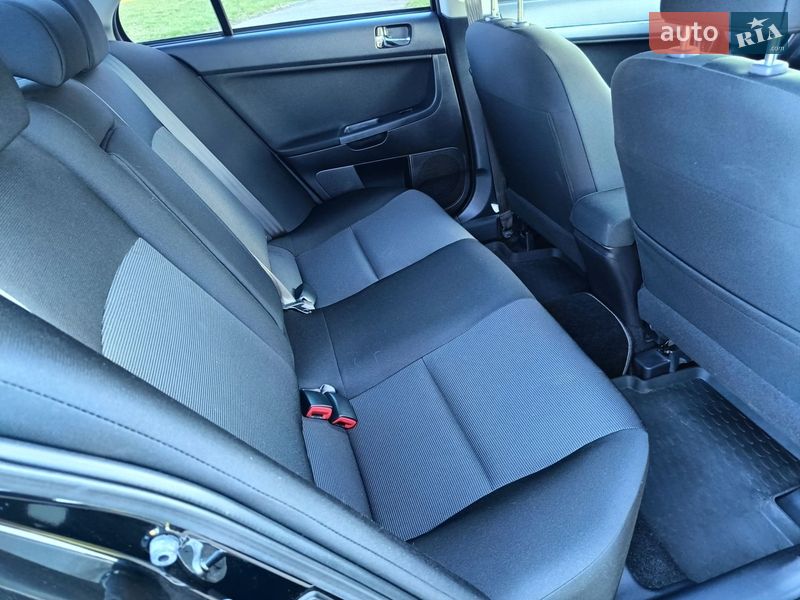 Седан Mitsubishi Lancer 2008 в Киеве