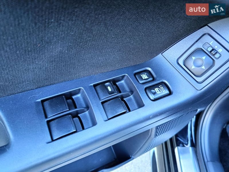 Седан Mitsubishi Lancer 2008 в Киеве