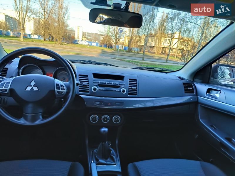 Седан Mitsubishi Lancer 2008 в Киеве