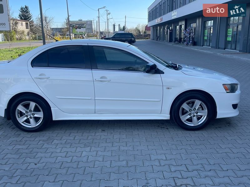 Седан Mitsubishi Lancer 2008 в Ужгороді