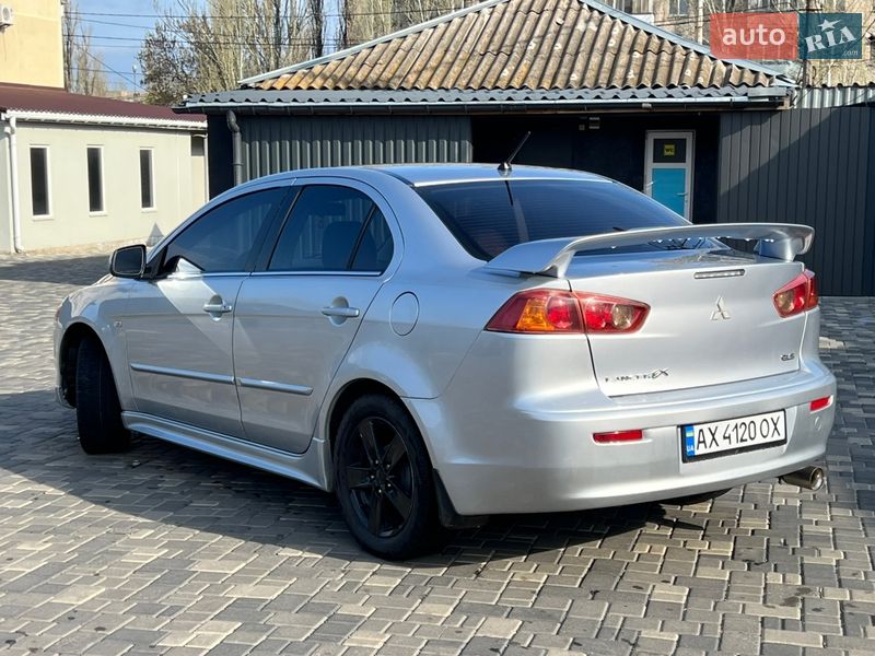 Седан Mitsubishi Lancer 2007 в Николаеве