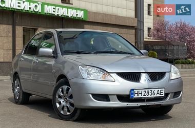 Седан Mitsubishi Lancer 2004 в Одессе