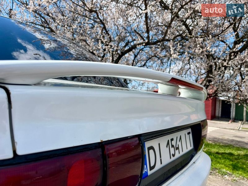 Седан Mitsubishi Lancer 1995 в Кременчуці