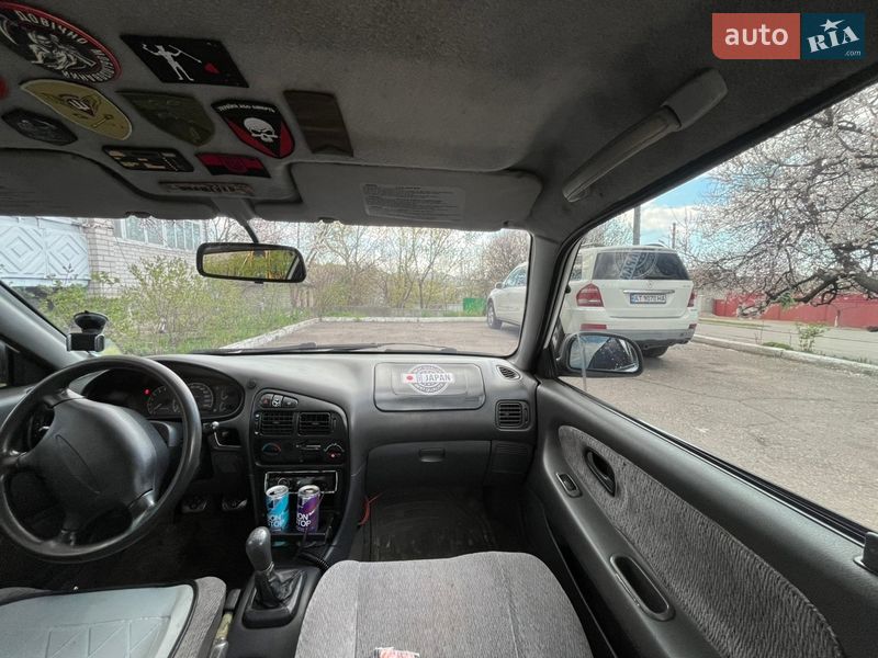 Седан Mitsubishi Lancer 1995 в Кременчуці