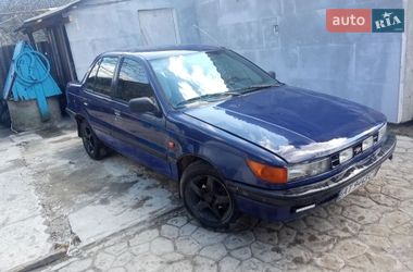 Седан Mitsubishi Lancer 1991 в Львові