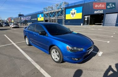 Седан Mitsubishi Lancer 2010 в Чернигове