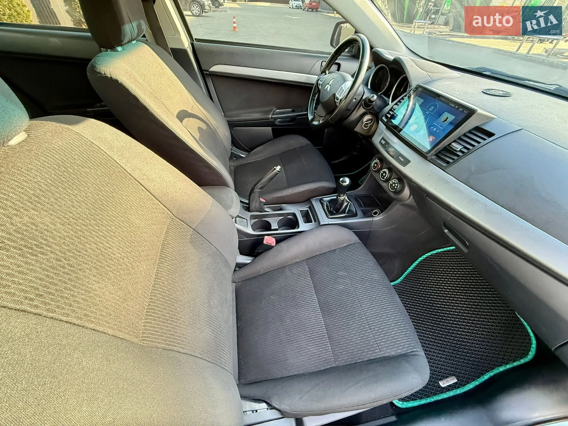 2010 Mitsubishi Lancer - мініатюра 17