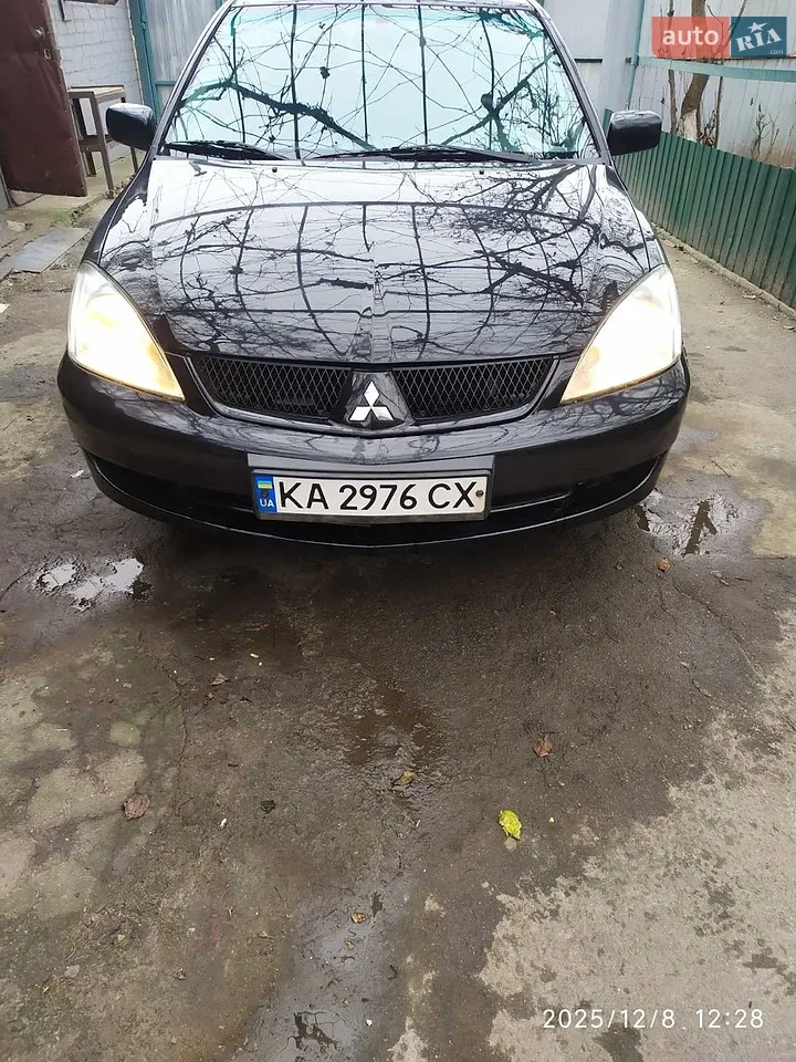 2010 Mitsubishi Lancer - мініатюра 10