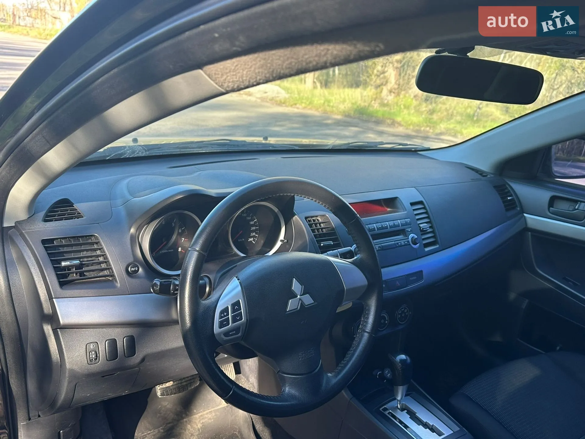 2011 Mitsubishi Lancer - мініатюра 8
