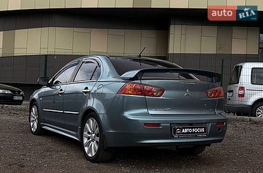 Седан Mitsubishi Lancer 2008 в Киеве