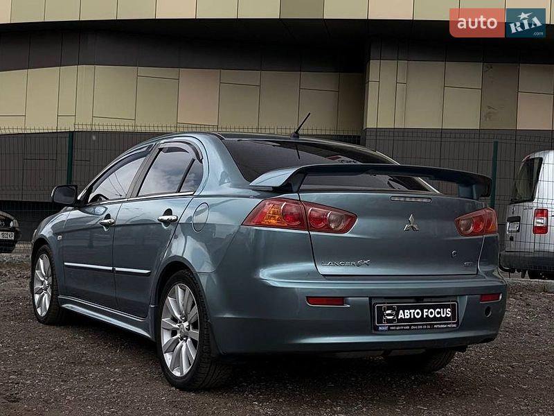 Седан Mitsubishi Lancer 2008 в Киеве
