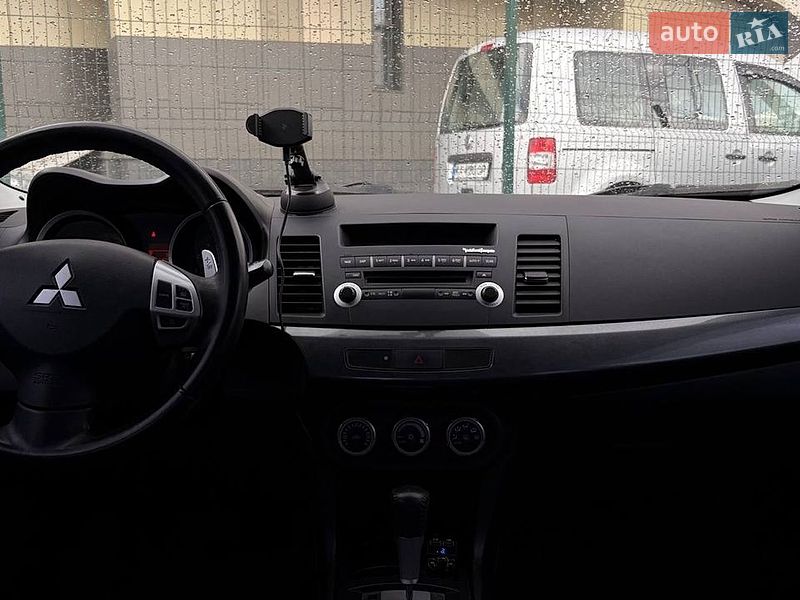Седан Mitsubishi Lancer 2008 в Киеве