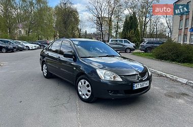Седан Mitsubishi Lancer 2004 в Хмельницком