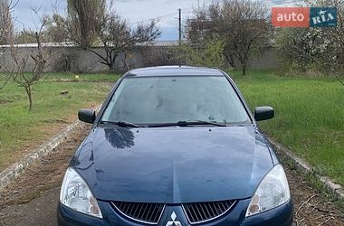 Седан Mitsubishi Lancer 2003 в Киеве