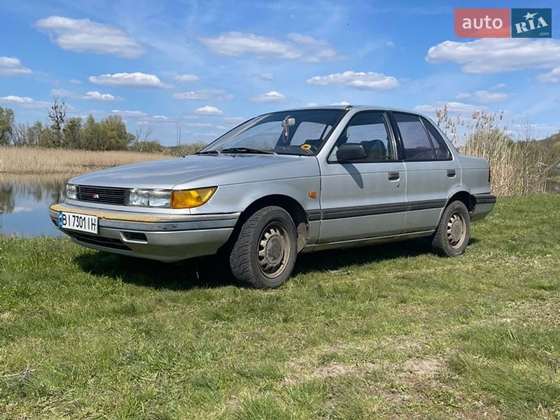 Mitsubishi Lancer 1990