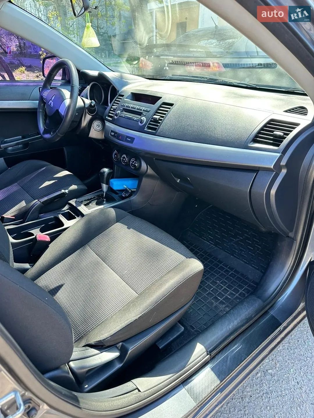 2011 Mitsubishi Lancer - мініатюра 4