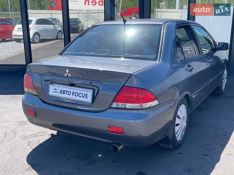 Седан Mitsubishi Lancer 2008 в Киеве