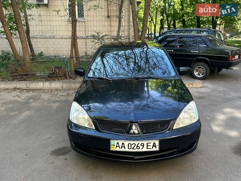 Седан Mitsubishi Lancer 2007 в Киеве