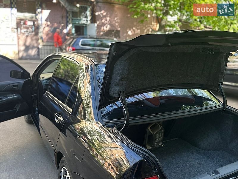Седан Mitsubishi Lancer 2007 в Киеве