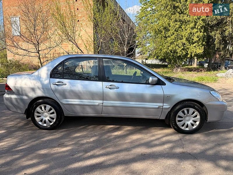 Седан Mitsubishi Lancer 2008 в Ахтырке