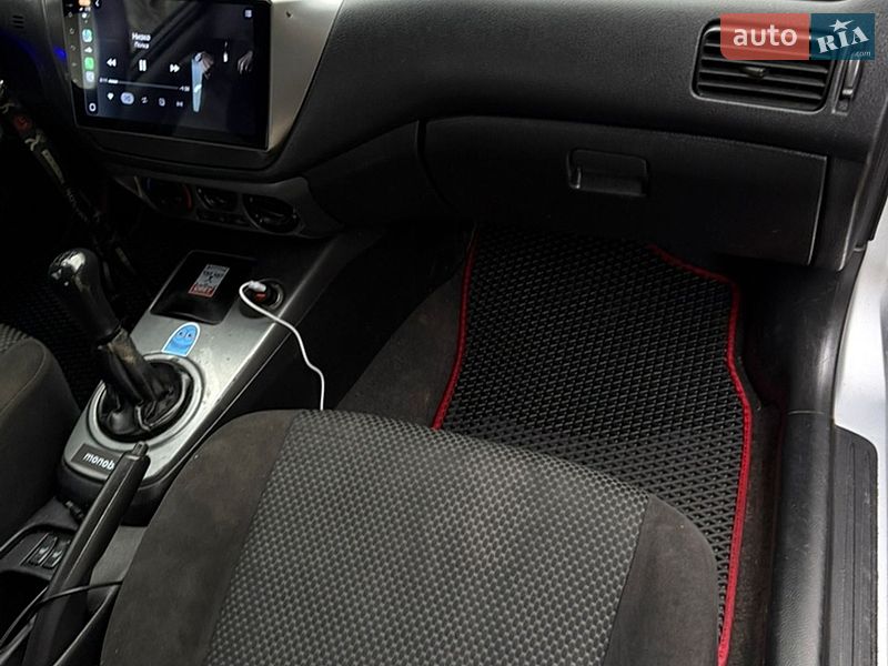 Седан Mitsubishi Lancer 2006 в Днепре