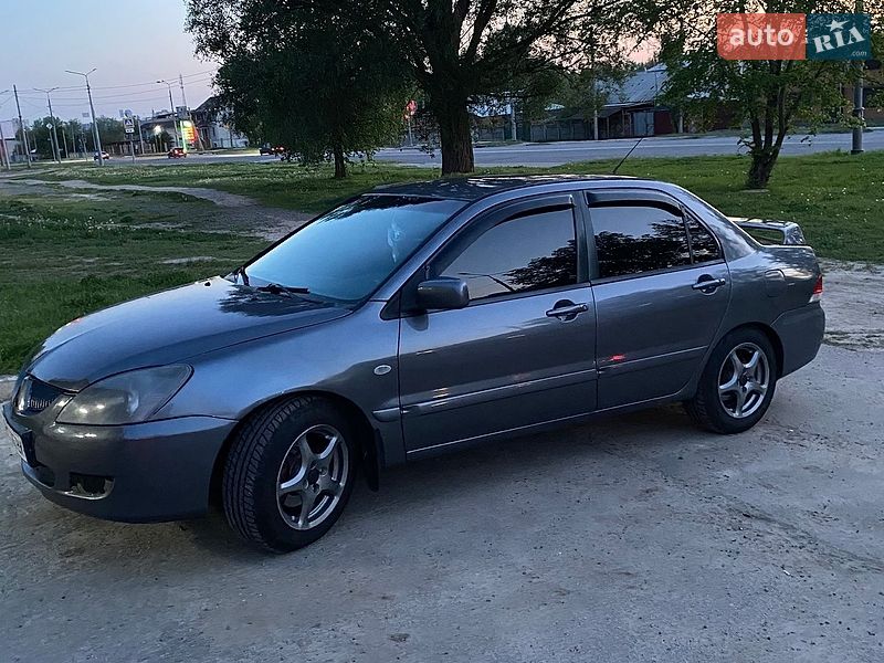 Mitsubishi Lancer 2005