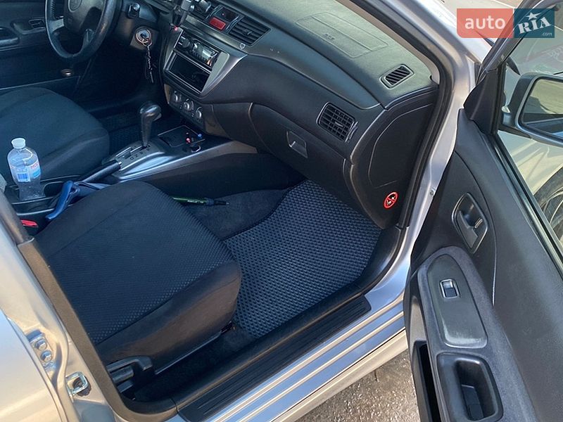 Седан Mitsubishi Lancer 2005 в Бобровице
