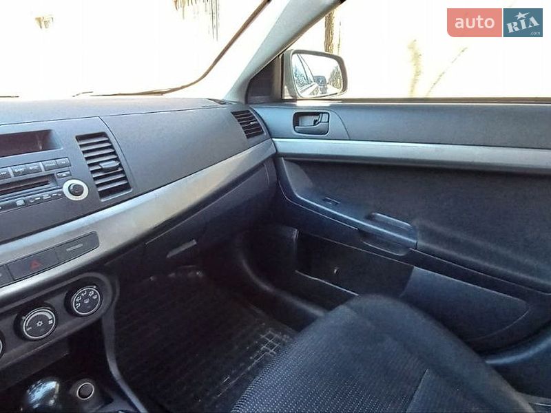 Седан Mitsubishi Lancer 2007 в Киеве