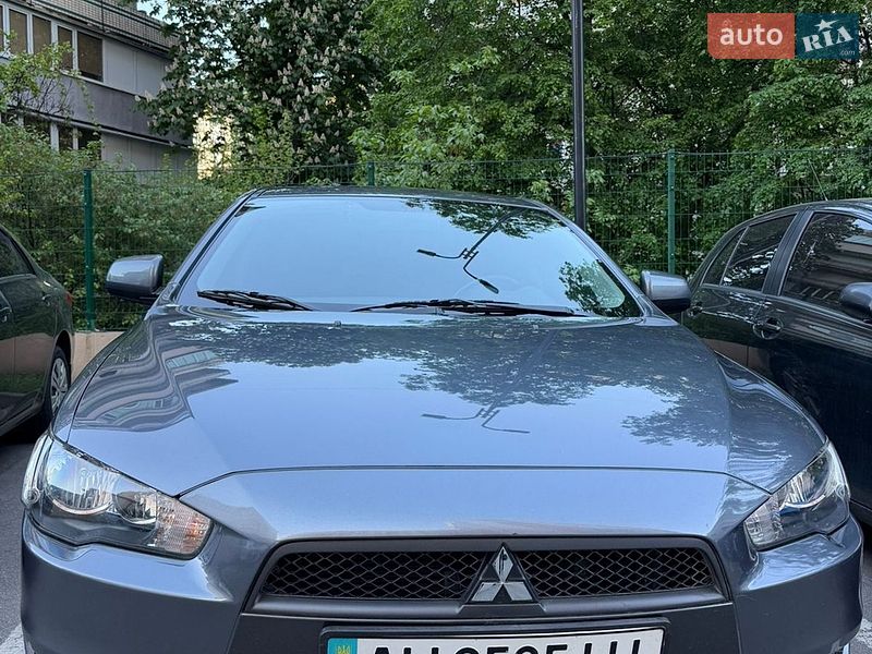 Mitsubishi Lancer 2011