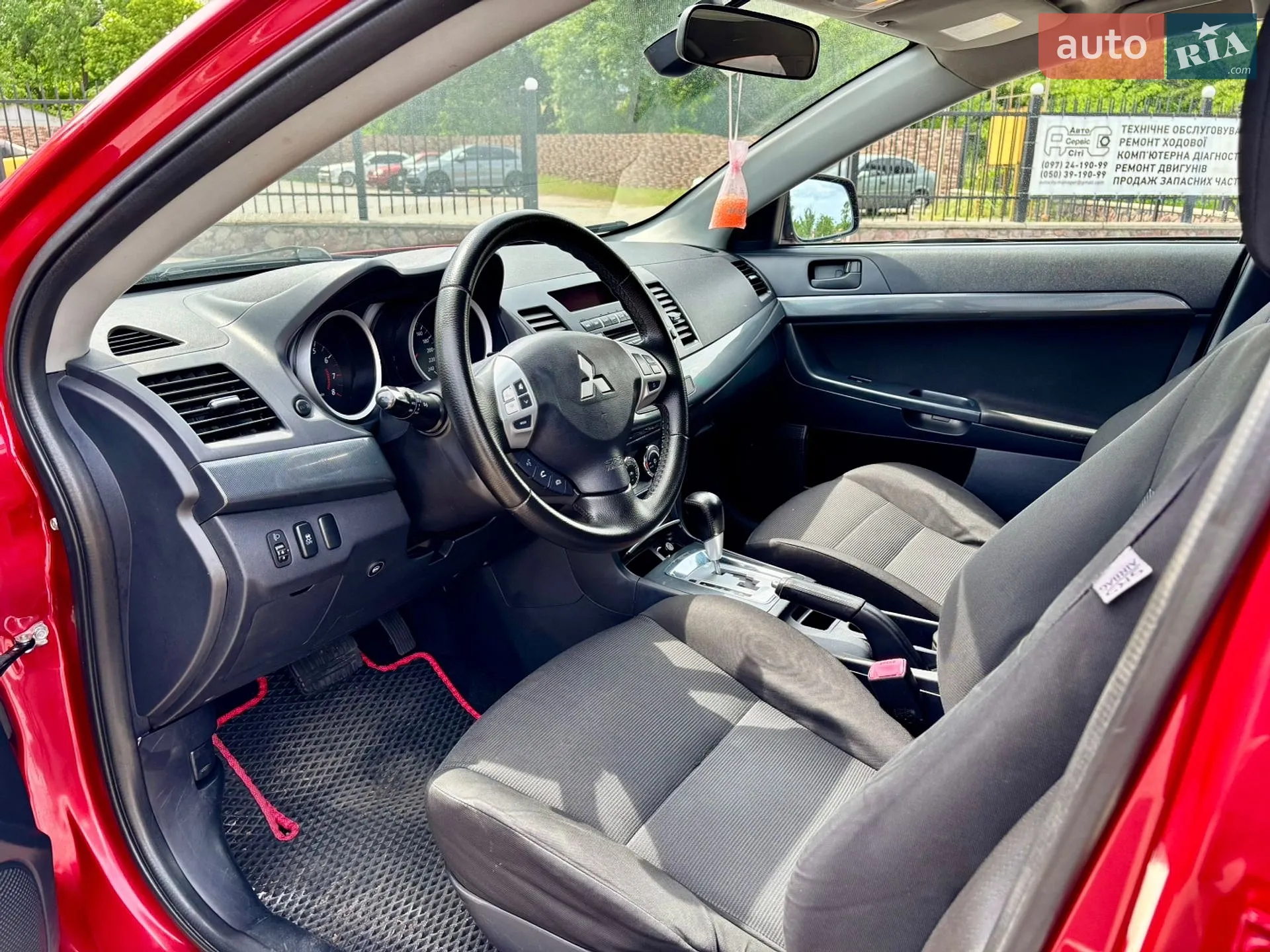 2011 Mitsubishi Lancer - мініатюра 28