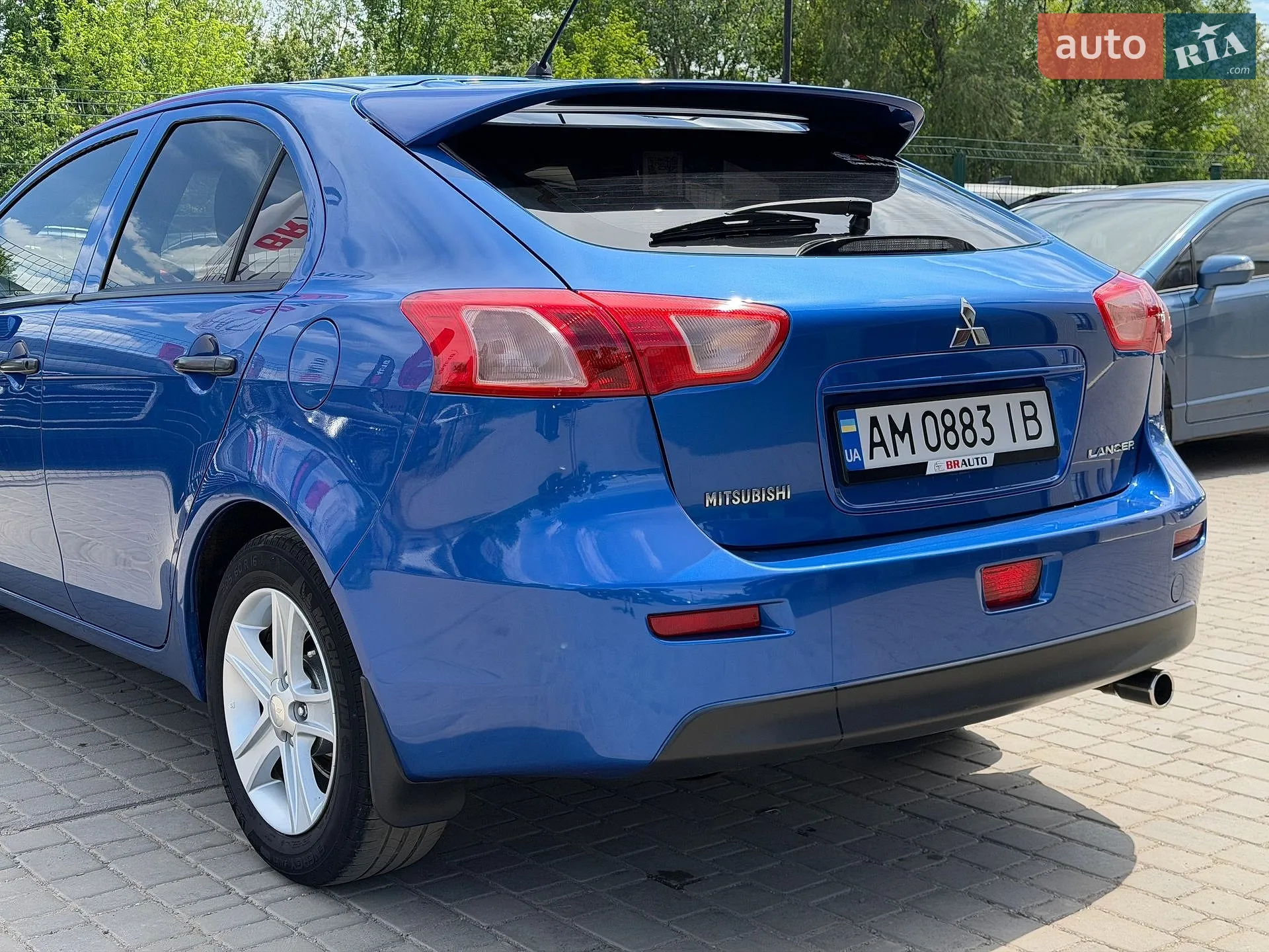 2010 Mitsubishi Lancer - мініатюра 18