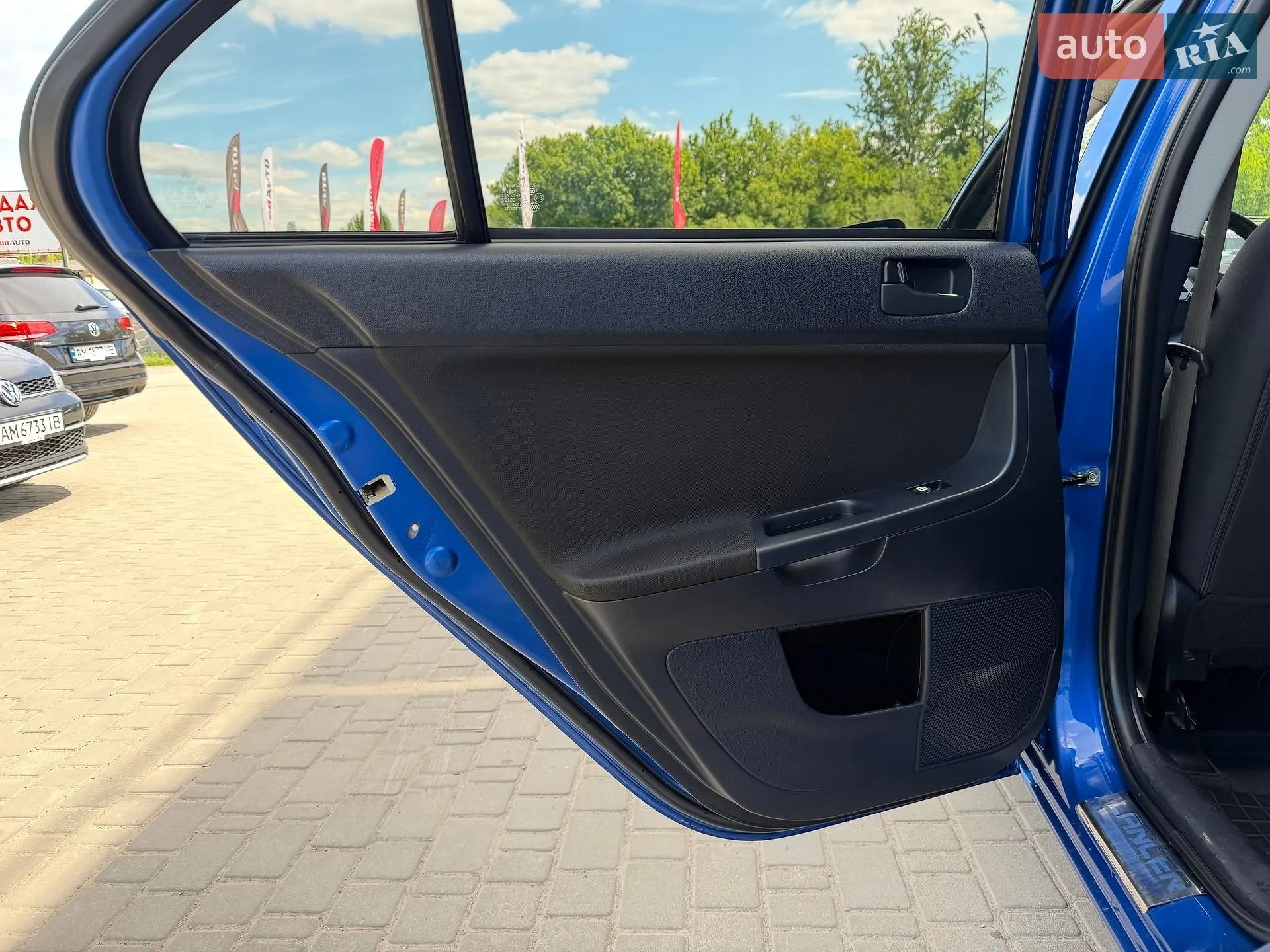 2010 Mitsubishi Lancer - мініатюра 26