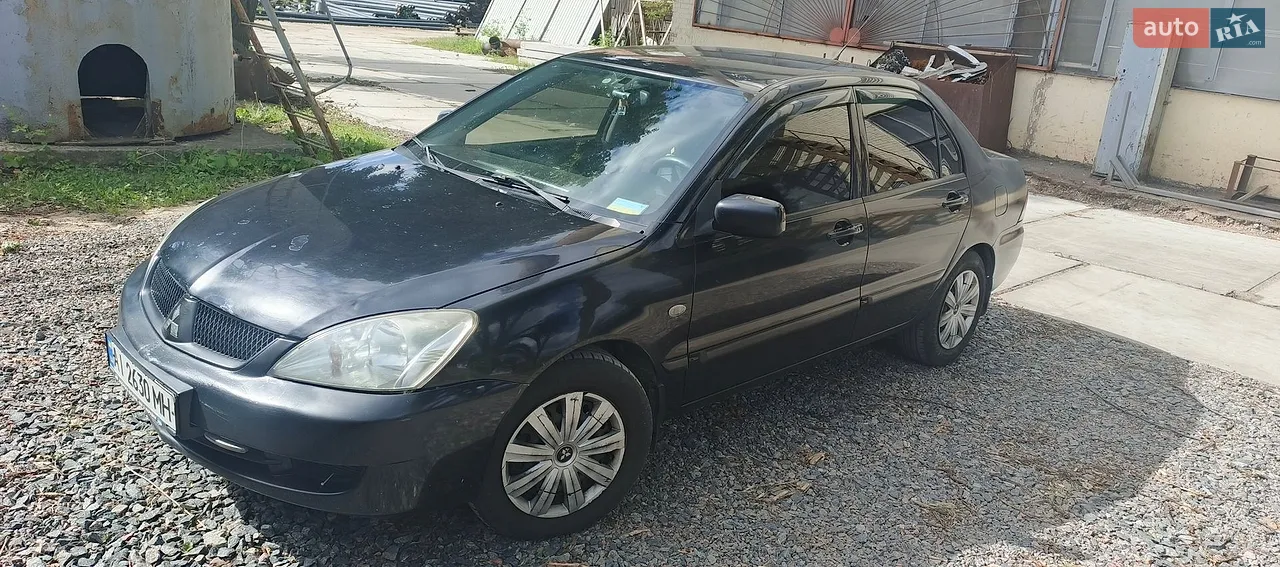 2010 Mitsubishi Lancer - мініатюра 27