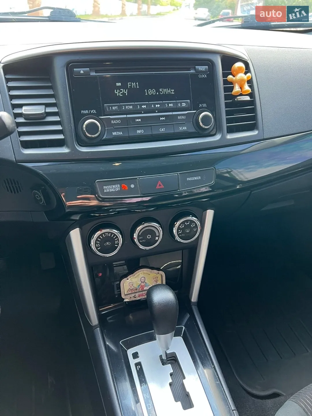 2016 Mitsubishi Lancer - мініатюра 17