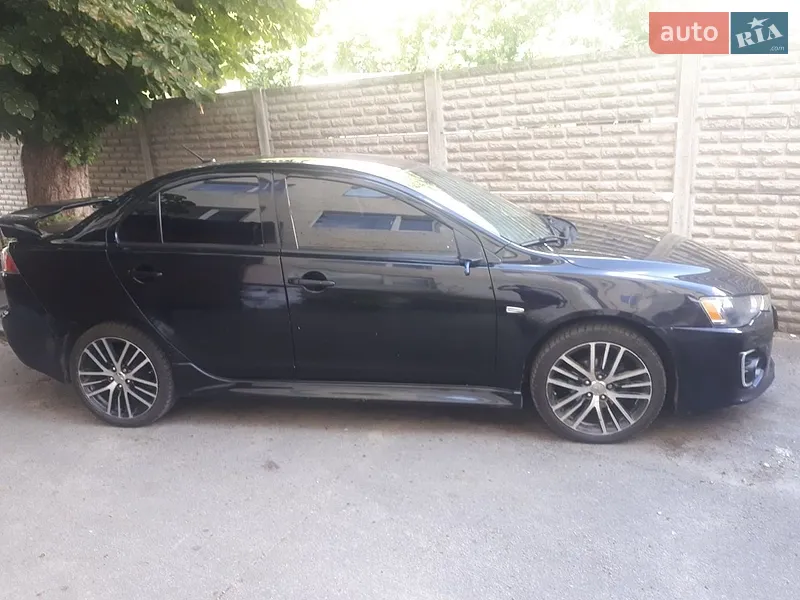 Mitsubishi Lancer 2016